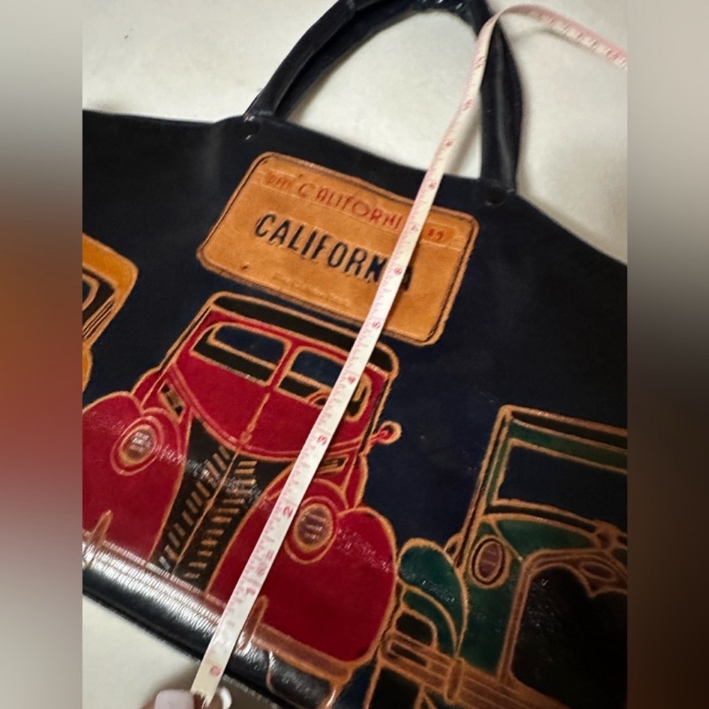 Vintage Car Print Handbag - Picture 4 of 7